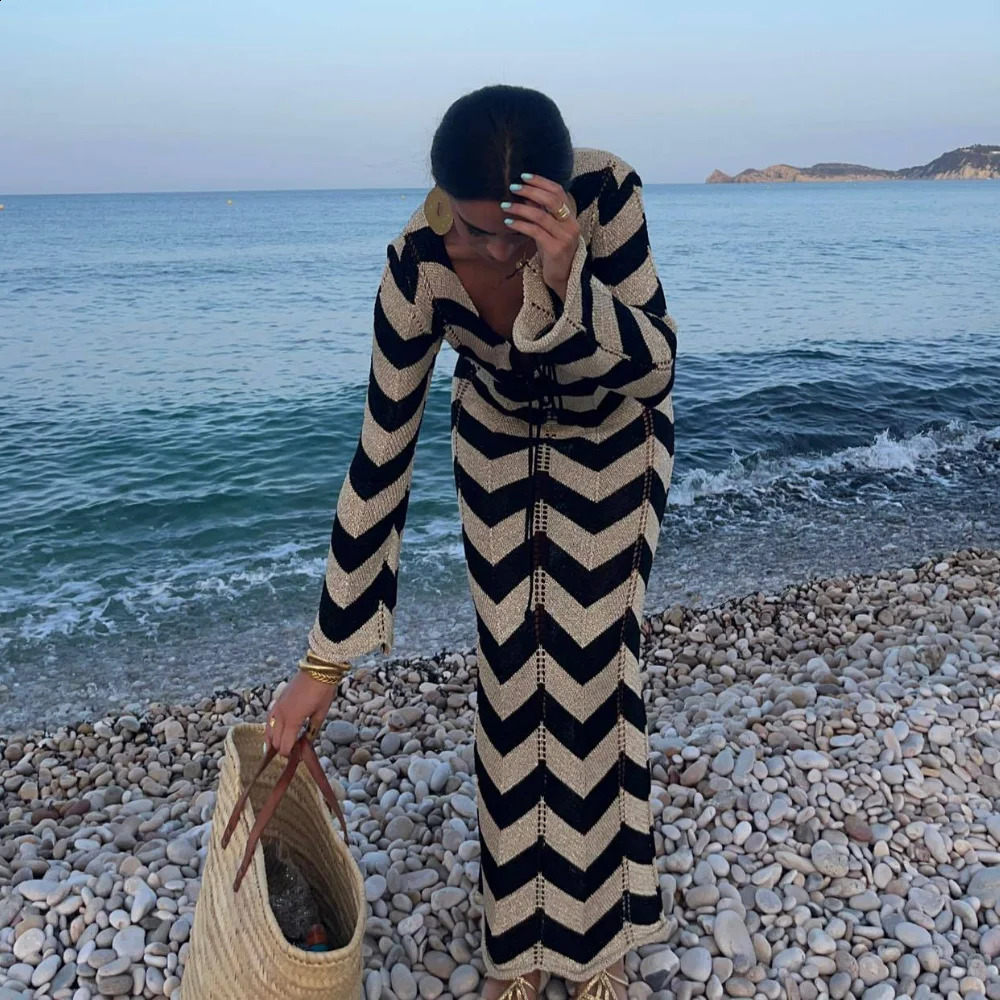 Wave Striped Knitted Dress Women Elegant Full Sleeve Slim Beach Holiday Dresses Fall Fashion Lace Up Hollow Out Maxi Dress 2024 240731