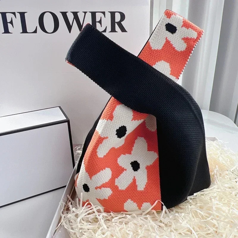 Handmade Knit Handbag Women Mini Knot Wrist Bag Japanese Casual Color Wide Stripe Plaid Tote Student Reusable Shopping Bags 240801