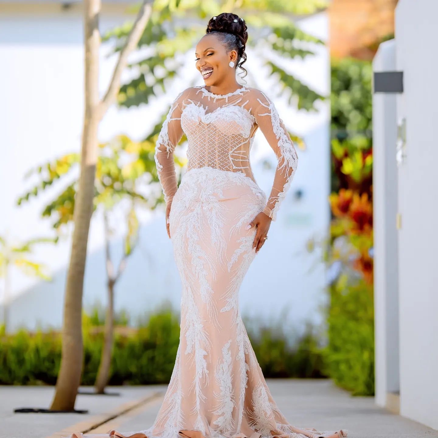 2024 Arabic Aso Ebi Plus Size White Illusion Mermaid Wedding Dresses Lacefull Beaded Vintage Bridal Gowns Dress ZJ64