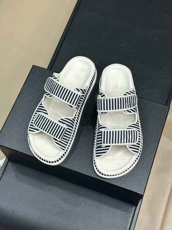 Designer Shoes Top Quality Brand High Quality New Fashion Slippers Women S Sandals Sliding Platform Beach Leisure Outdoor Lace Box Shoes