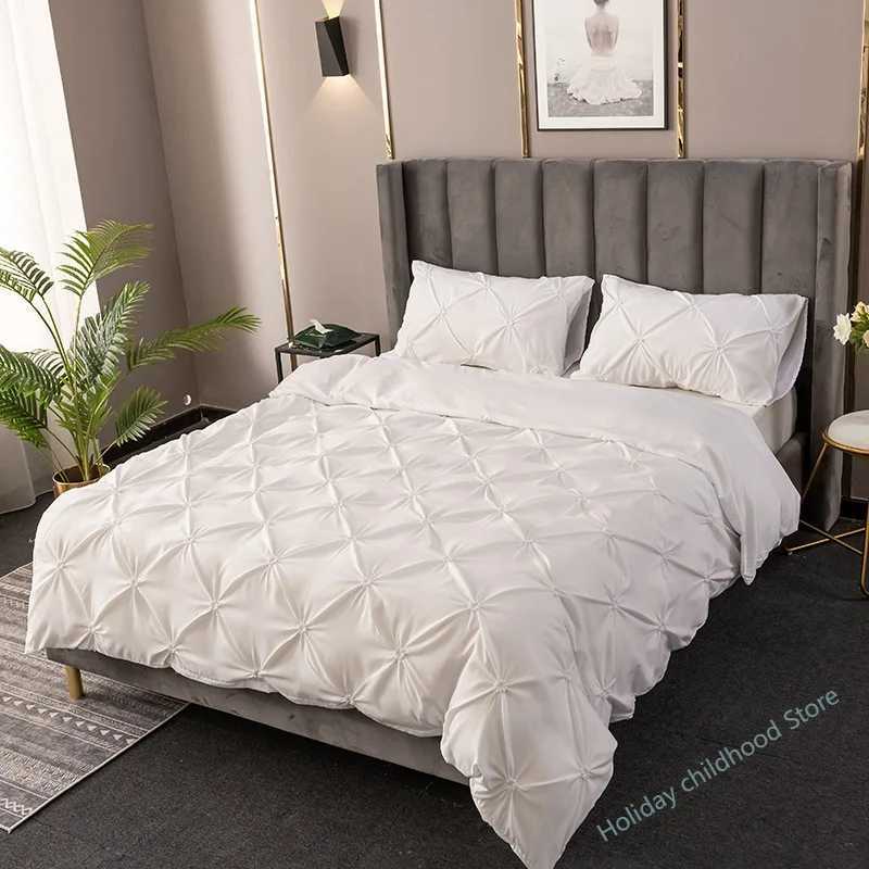 High quality 3D spliced pleated duvet cover set 220x240 solid color single and double-layer duvet cover W240801