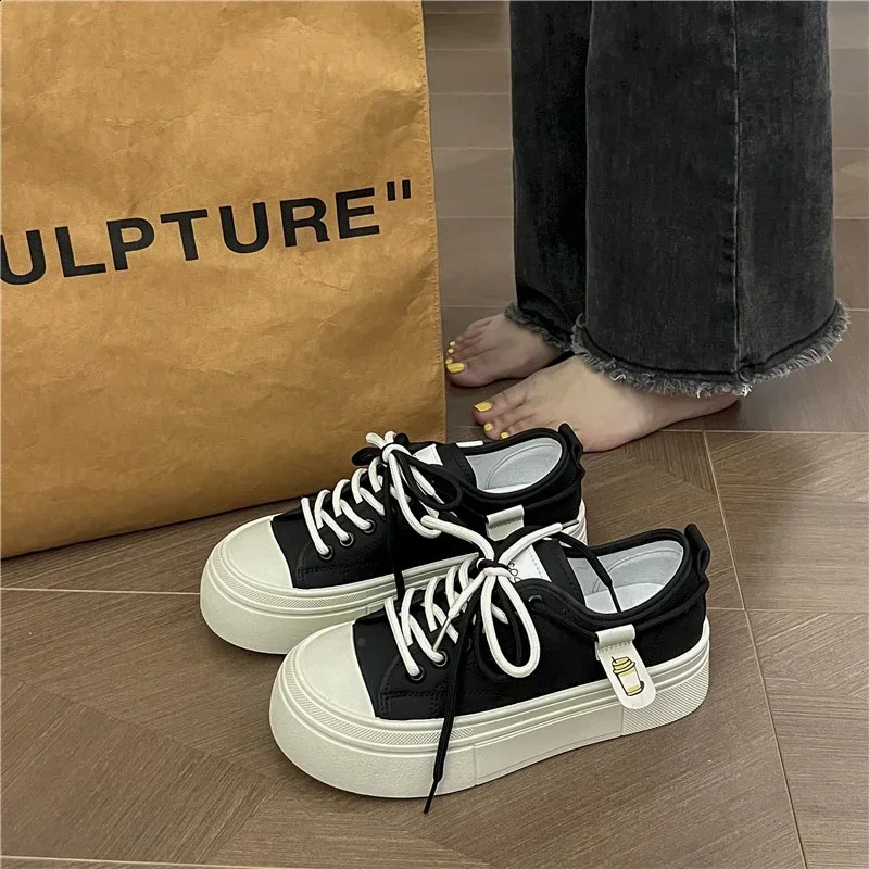 White shoes casual womens sports shoes womens wedge basket 2024 round toe Modis Clogs platform fully matched shallow mouth autumn S 240827