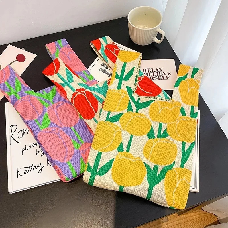 1pcs Handmade Knit Handbag Women Mini Knot Wrist Bag Japanese Casual Color Tote Student Reusable Shopping Bags 240801ZYl