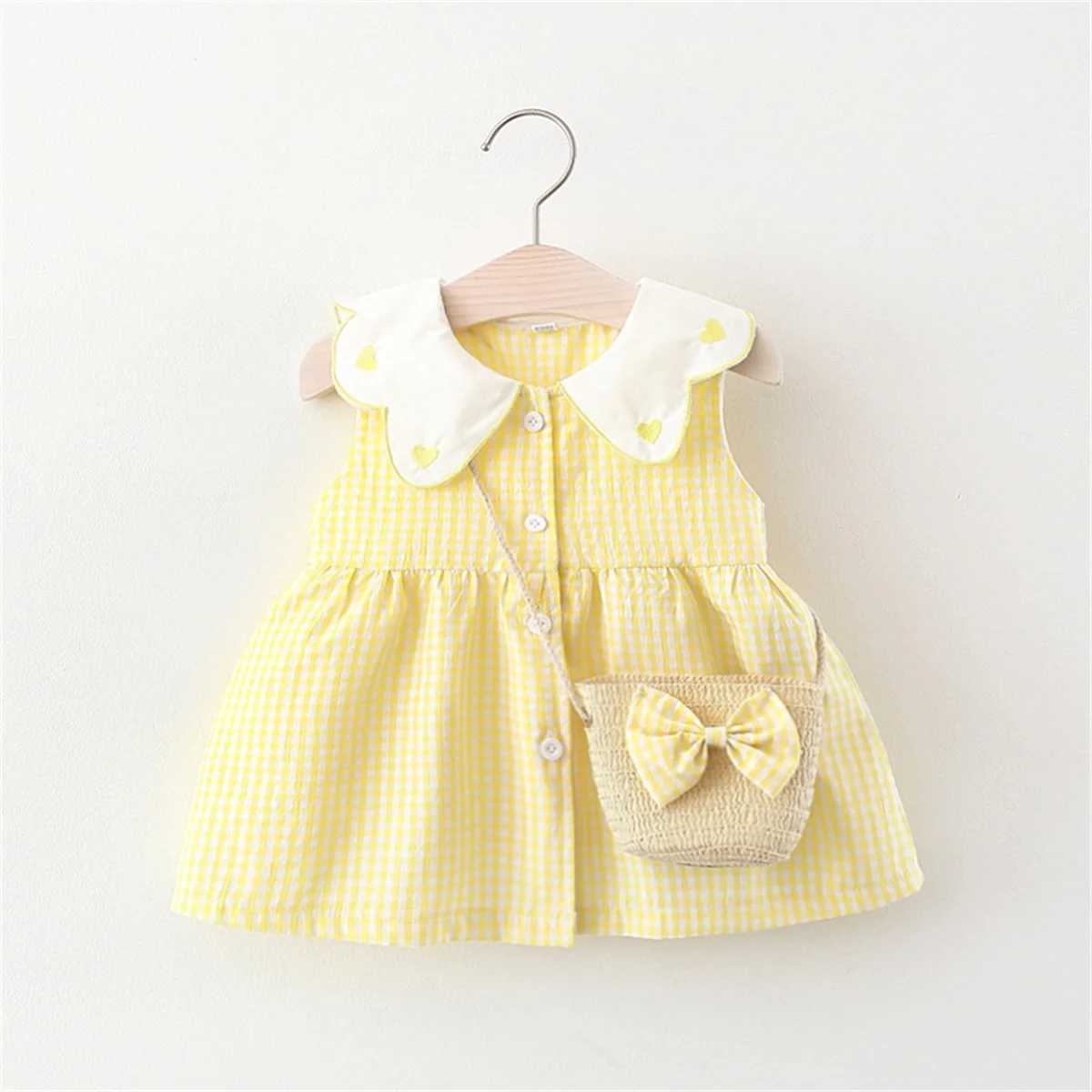 Summer Newborn 2-Piece Girl Infant Cotton Dress And Backpack Baby Embroidered Flip Collar Checkered Sleeveless Beach Dress X2502201