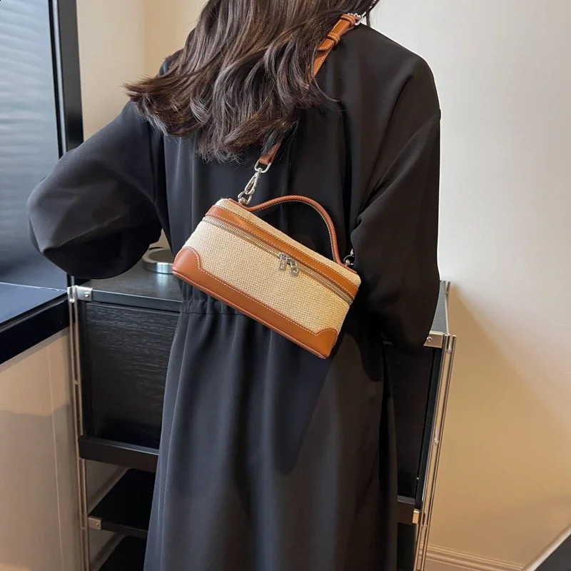 Interior Compartment Zipper Shoulder Bags Solid Nylon 2024 for Women Fashion Envelope Shaped Womens Handbags 240828Z