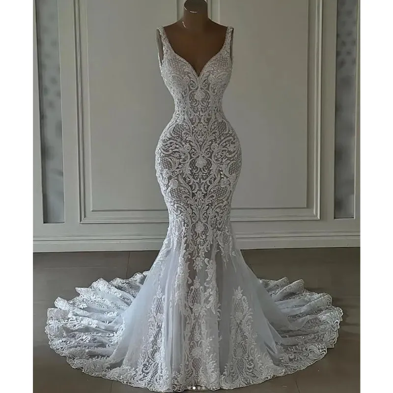 Plus Size Modern Mermaid Beach Wedding Dresses V-neck Lace Applique Chapel Train Open Back Trumpet Bridal Gown vestidos novia