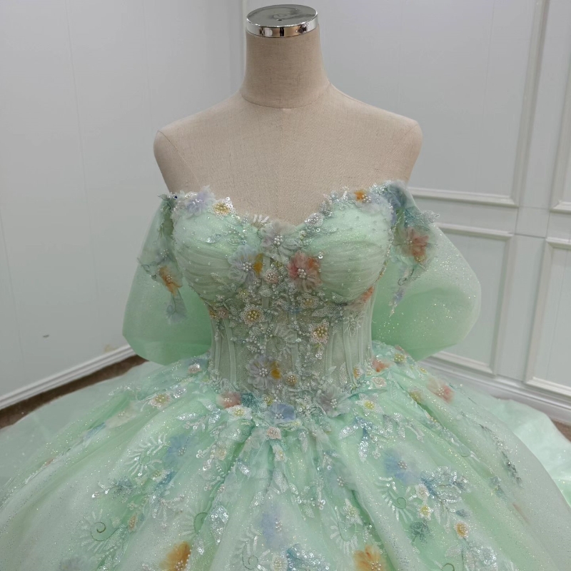 Sage Green Shiny Quinceanera Dresses Off The Shoulder Appliqued Lace Sweet 15 Prom Gowns Beading vestidos de 16 Pageant Wear