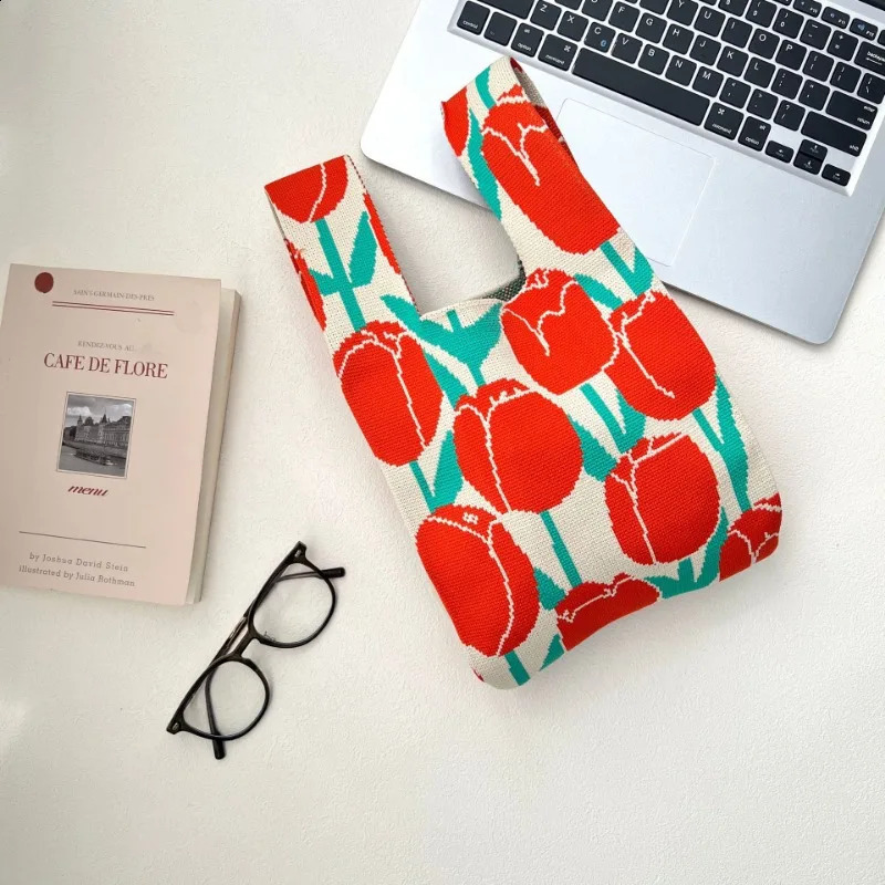 1pcs Handmade Knit Handbag Women Mini Knot Wrist Bag Japanese Casual Color Tote Student Reusable Shopping Bags 240801ZYl