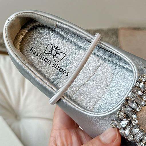 Kids Flat Shoes: Classic Square Toe Style for 2024 dh3628137