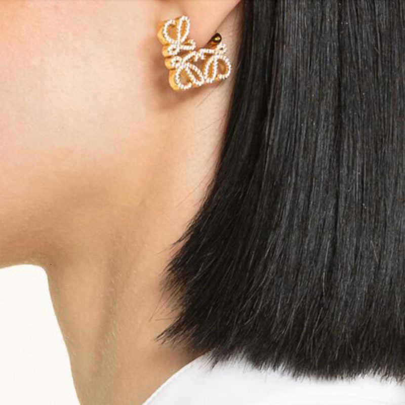 designer luxury jewelry top style full diamond earrings with exquisite carving heavy craftsmanship highendf eeli nlaidw ith lowely loewetoplies loeweliness P1UT