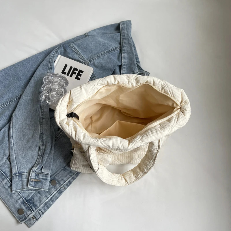 Women Quilted Shoulder Bag Large Capacity Puffer Tote Diamond Pattern Top Handle Handbag Solid Color for Work Travel Gym 240731