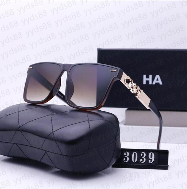 Sunglasses For Women and Men Fashion Model Special UV 400 Protection Letters Leg Double Beam Big Frame Outdoor Brands Design Alloy Diamond Sunglasses