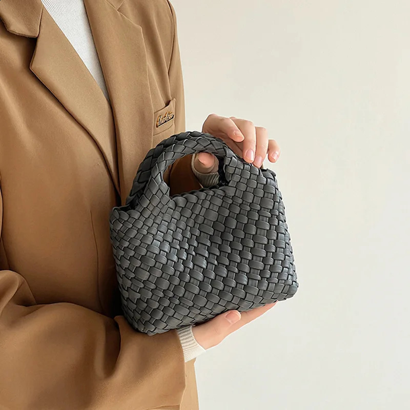 Fashion Solid Color Female Handbag Daily Versatile Detachable Strap Shoulder Crossbody Bag Mini PU Woven Tote Bag Zipper Purse 240801