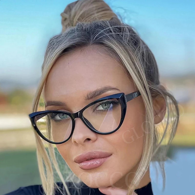 Transparent Cat Eye Reading Glasses Women Stylish Simple Ultralight TR90 Spring Hinge Computer Presbyopia Eyewear Vision 0~600 240722
