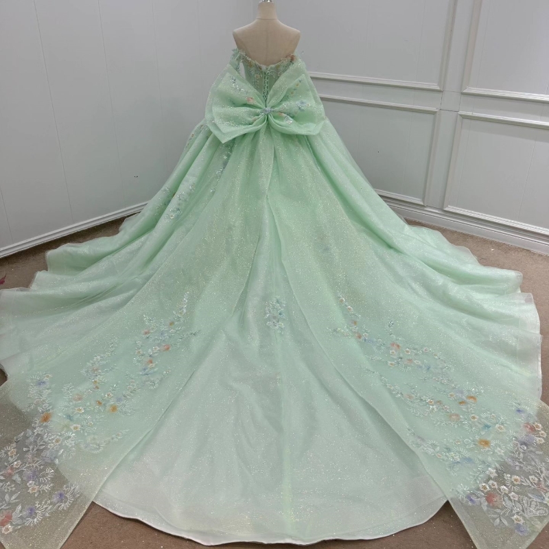 Sage Green Shiny Quinceanera Dresses Off The Shoulder Appliqued Lace Sweet 15 Prom Gowns Beading vestidos de 16 Pageant Wear