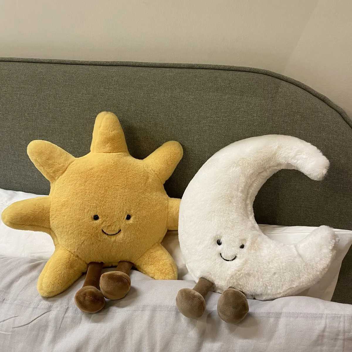 Adorable Smile Face White Moon Yellow Sun Plushie Stuffed Cute Cartoon Weather Plush Toy for Kid Bedroom Decor Sofa Throw Pillow Y240801