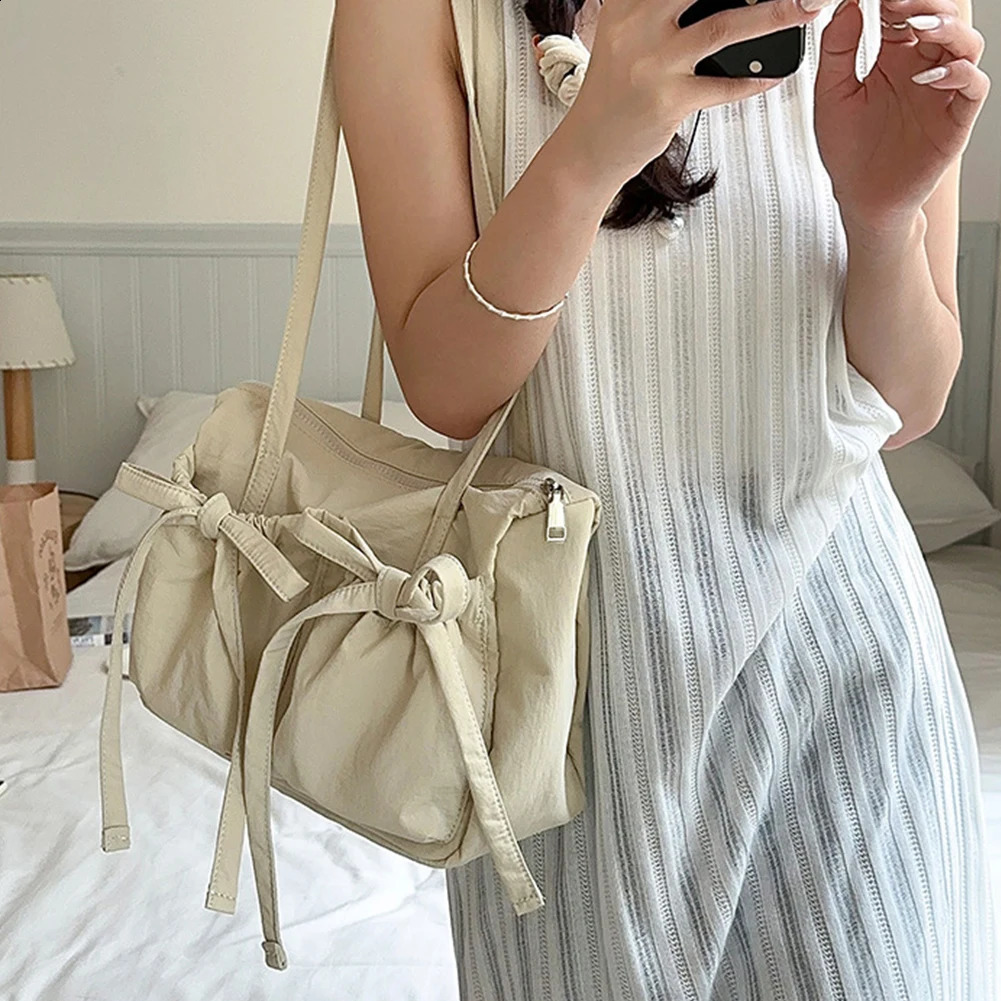 Fashion Shoulder Bag for Women Casual Tote Handbag with Bow Korean Top Handle Purse Nylon Underarm Bags Girls Female Clutch 240731