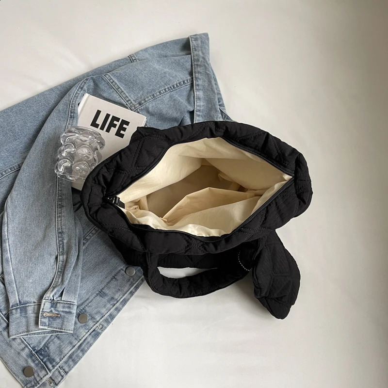 Women Quilted Shoulder Bag Large Capacity Puffer Tote Diamond Pattern Top Handle Handbag Solid Color for Work Travel Gym 240731