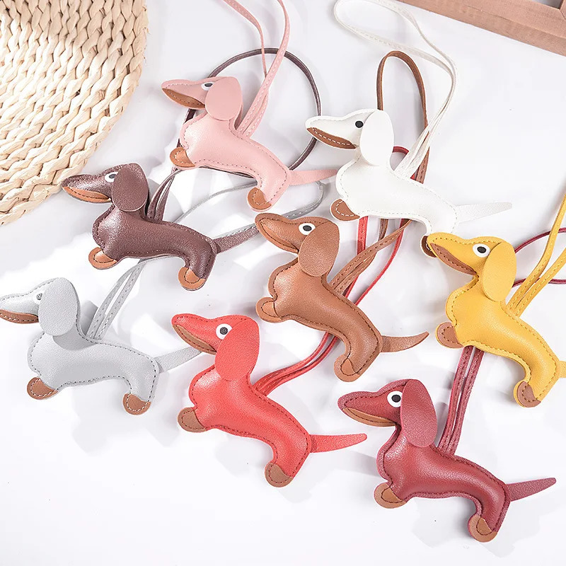 Fashion Car Dachshund Dog Keychain PU Leather Keychains For Women Bag Pendant Jewelry Trinket Key Ring Holder Gift 240731
