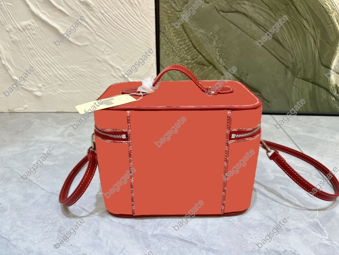 7a Designer Women case cosmetic Vanity bags Fashion Makeup Hnadbags with crossbody strap for Travell outdoor