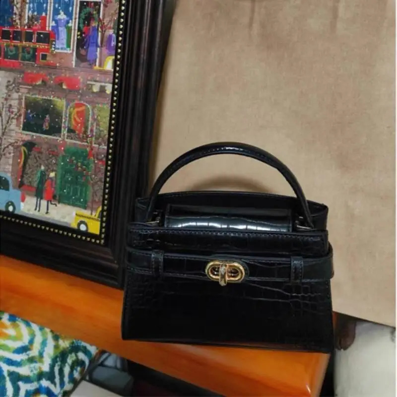 Fashion womens handbag commuting PU leather top casual shoulder bag retro black cross body item 240817