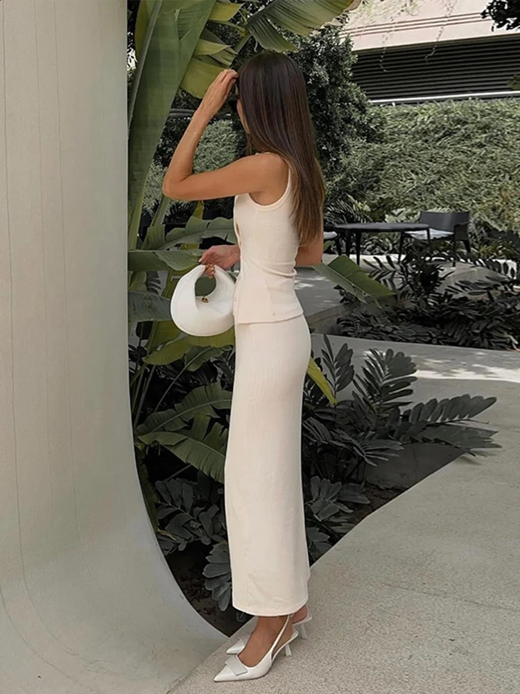 Knit Skirts Suit Women Elegant Slim Single Breasted Vest Sets Female Summer Sleeveless Fashion Casual Solid High Waist Set Lady 240731