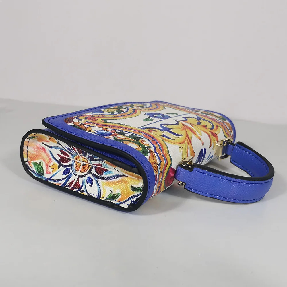 Handbags phone square portable messenger bags mini dias 240731 8b1c