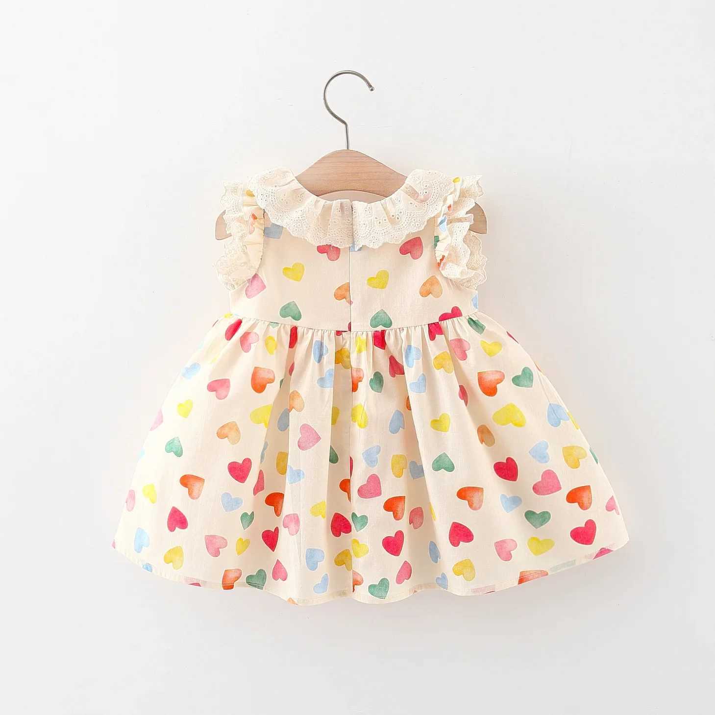 Summer New Baby Girl Dress Lace Small Sleeves Sweet Princess Dress Love Print Full Print Fold Fluffy X250220