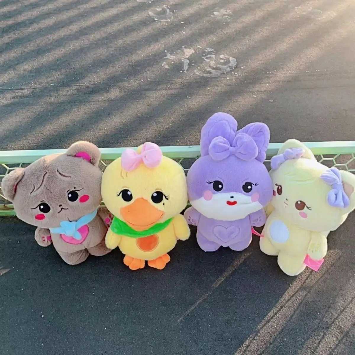 20cm Black and Pink Kpop Plush Doll JISOO JENNIE ROSE LISA World Tour Bornpink Pendants Stuffed Plushie Toy Pillow for Fans Gift Y240801