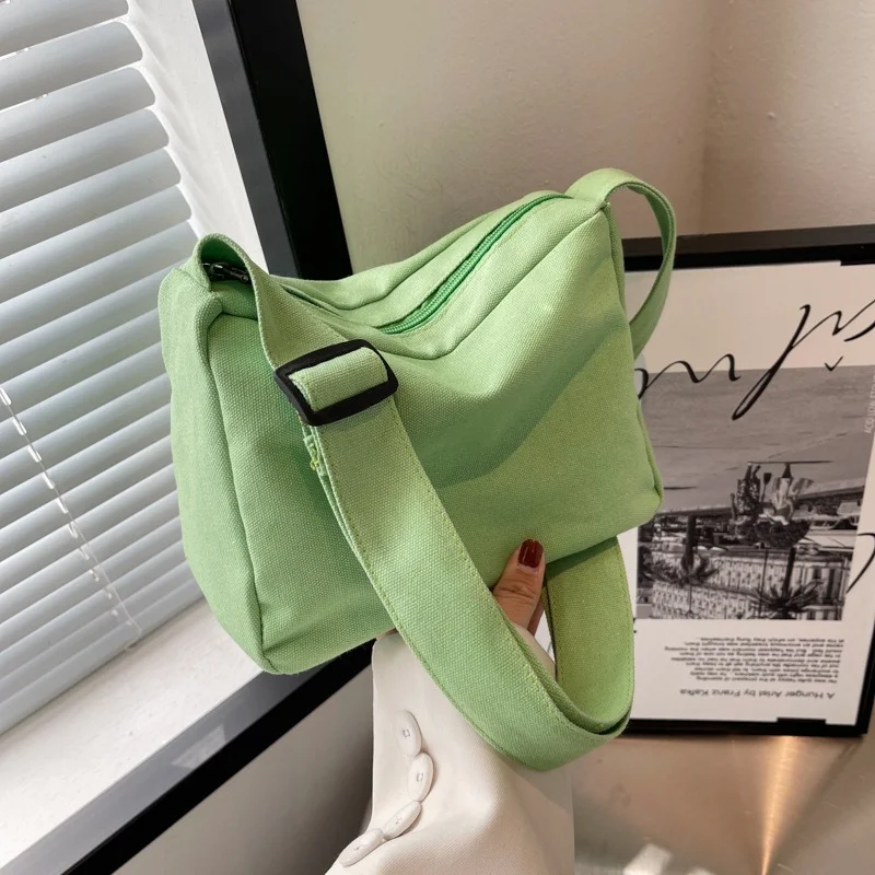 Large-capacity Shoulder Bag 2022 New Women's Fashion Simple Commuter Messenger Tote Bag