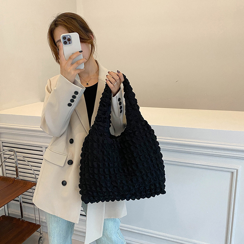 Women Fashion Quilted Shoulder Bag Space Cotton Large Capacity Handbag and Purse For Female Travel Shopping Tote Hobos Bags