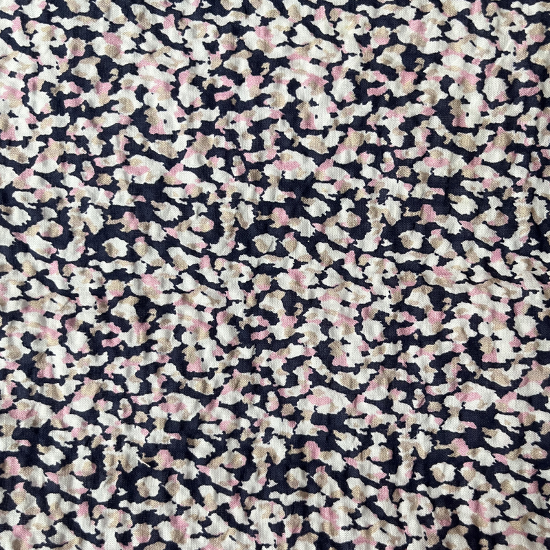 Clothing fabric factory direct supply 60S combed high quality cotton woven salt shrinkage wrinkle digital printing fabrics