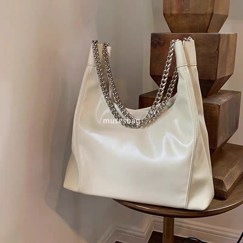 Wholesale soft leather tote bag new trendy and high-end single shoulder bag armpit bag chain strap wandering bag women's bag