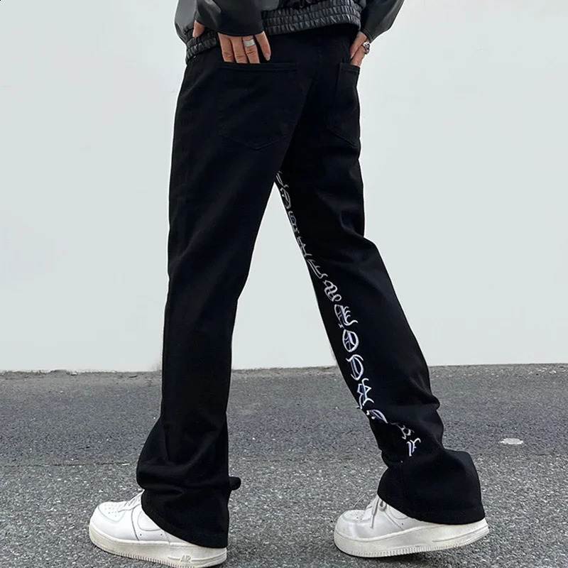 Harajuku inner letter embroidery white black mens jeans straight retro street clothing luggage oversized denim Trojan horse 240829