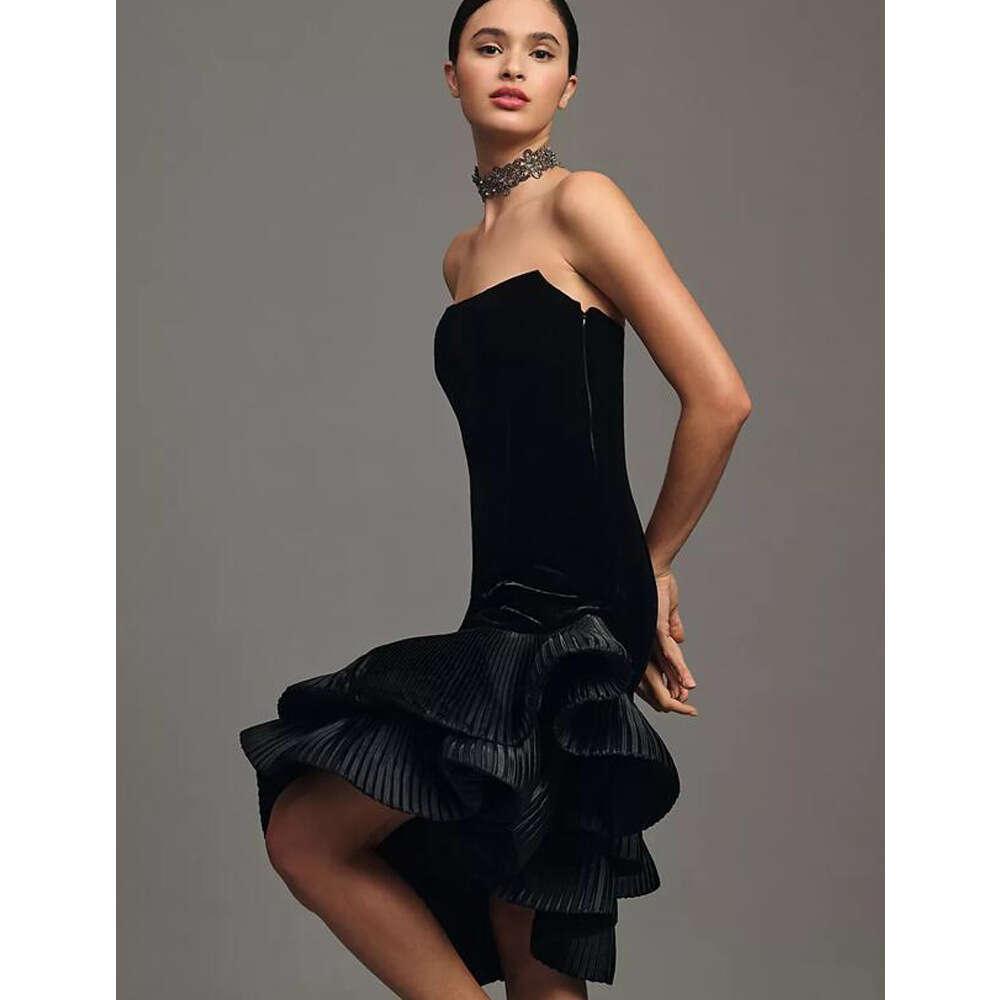 New womens velvet hem pleated Fashion fashion dress socialite party dress short skirt