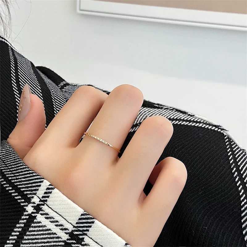 New Fashion Stainless Steel Cubic Zirconia Thin Finger Ring Fashion Jewelry Zirconia Wedding Ring W241205