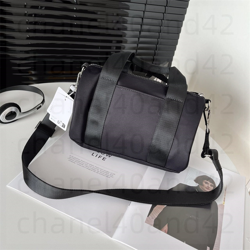 yoga bag woman Small handbag Knitted nylon shoulder bag Mini bucket Luggage bag