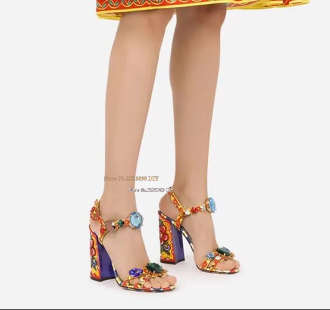 Mixed color crystal block heel floral print short and chubby heel diamond sandals womens fashionable beach high heels summer shoes 240731