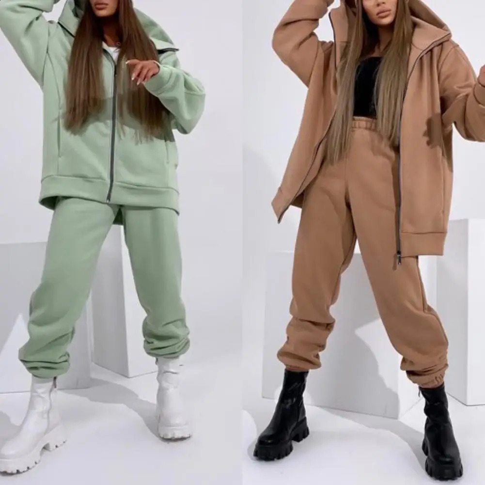1 set of sportswear hoodie to keep warm womens polyester track suit thick fully matched pants 241007