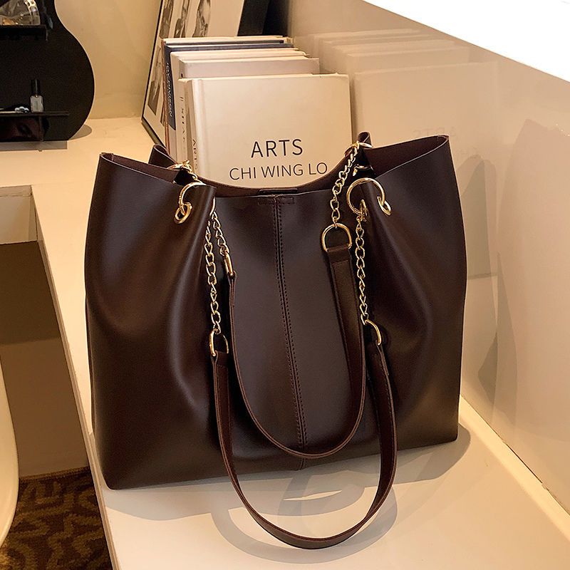 New bag leisure cream bucket bag women's shoulder diagonal tote bag large capacity commuter shoulder bag
