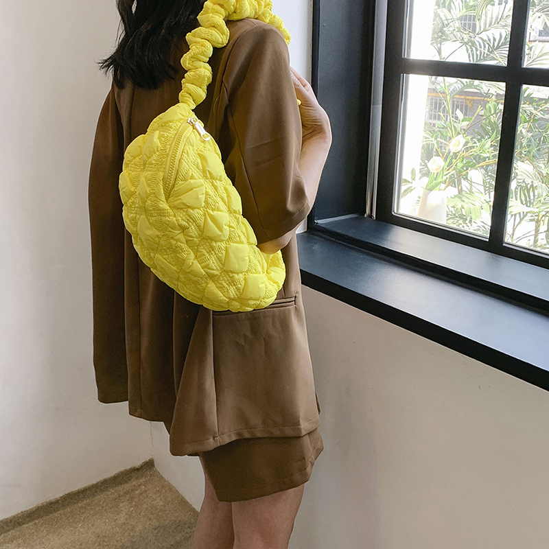 Casual Quilted Silver Shoulder Bag for Women 2023 New Trendy Handbags Designer Pleated Padded Nylon Small Underarm Purses