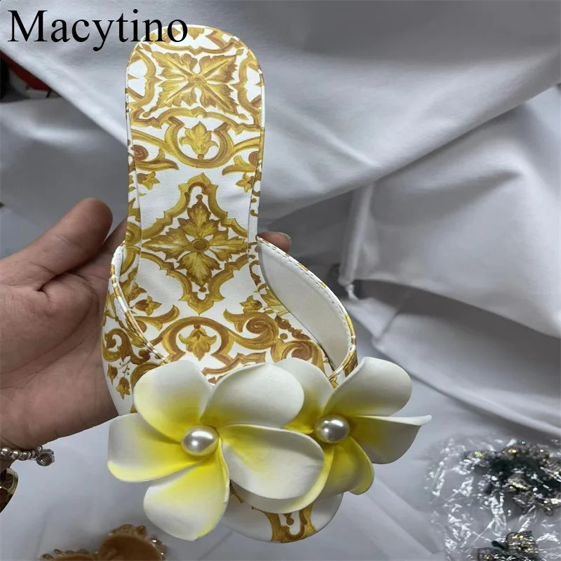 ly arrived bead flower decoration womens slider in 2024 strange high heels womens shoes with open toe girls exterior slider 240731