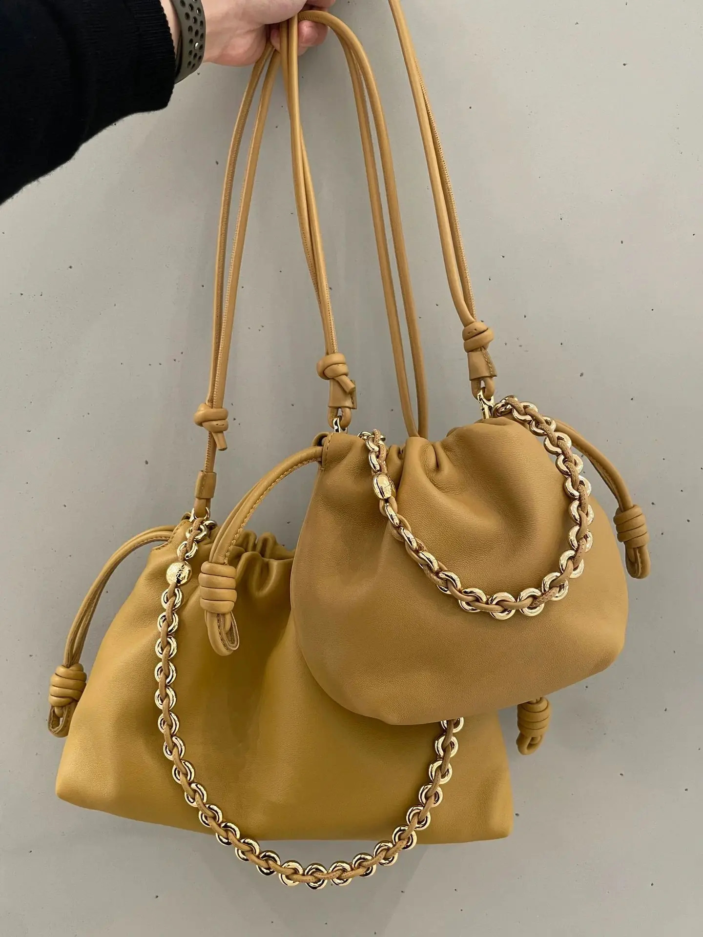 Genuine Leather Drawstring Chain Fortune Cloud Soft Fashion Single Shoulder Crossbody Bucket Bag 240802 78f7