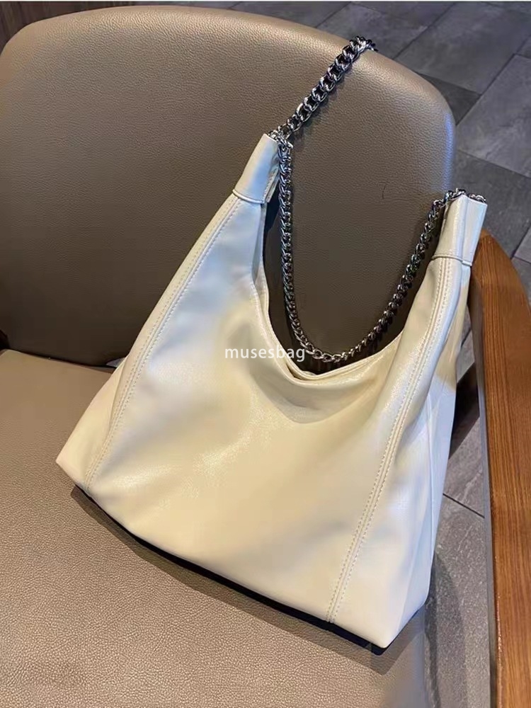 Wholesale soft leather tote bag new trendy and high-end single shoulder bag armpit bag chain strap wandering bag women's bag