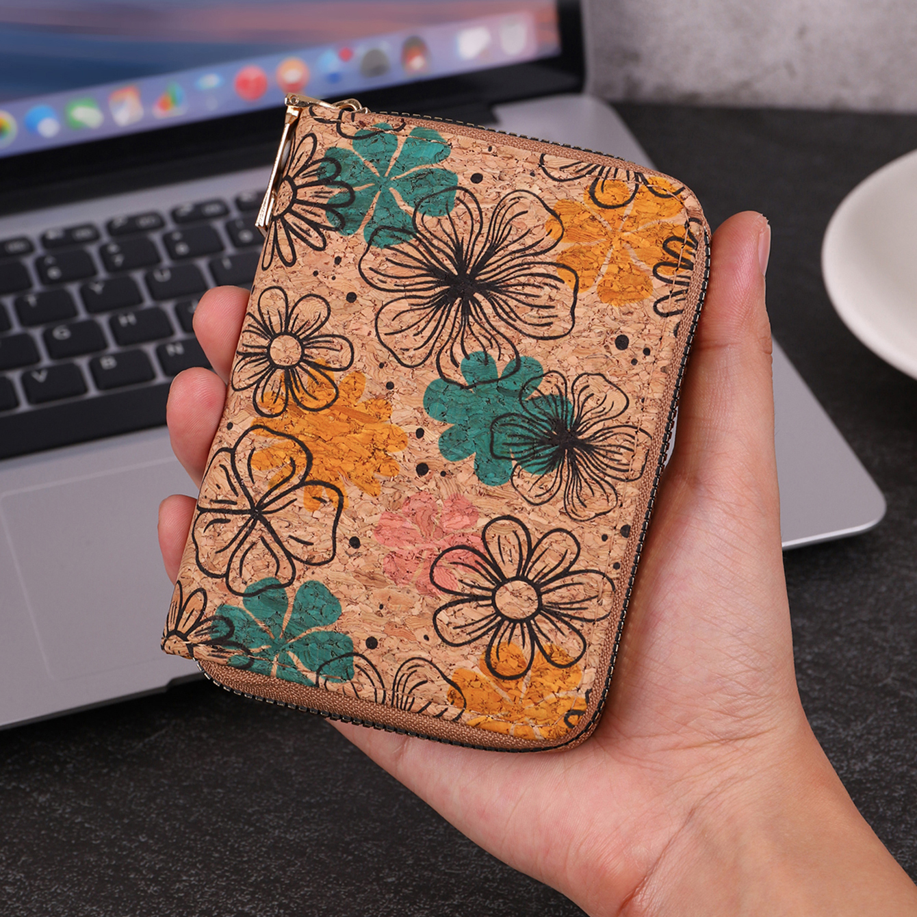 Cross border multifunctional Bohemian style short women's wallet, wood grain multi card slot wallet, large capacity portable car