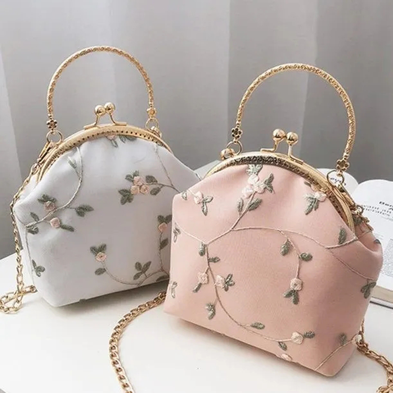 Vintage Lace Flowers Shell Lock Purses for Women Wedding Bag Small Bags Chain Women Shoulder Crossbody Bag Fringe Bags
