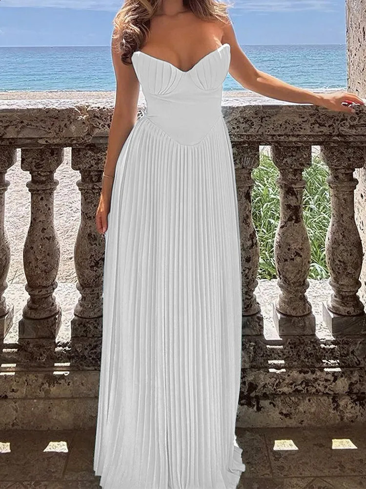 Fashionable strapless womens pleated Aline dress sexy backless sleeveless high waisted long skirt fashionable party evening 240820