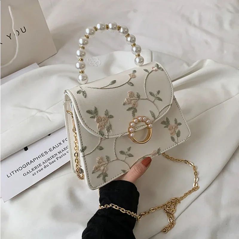 EST Shell Beads Bags Fashion Sweet Bag Womens Handbags Lace Wedding Chic Lady Chain Women Shoulder Crossbody 240919