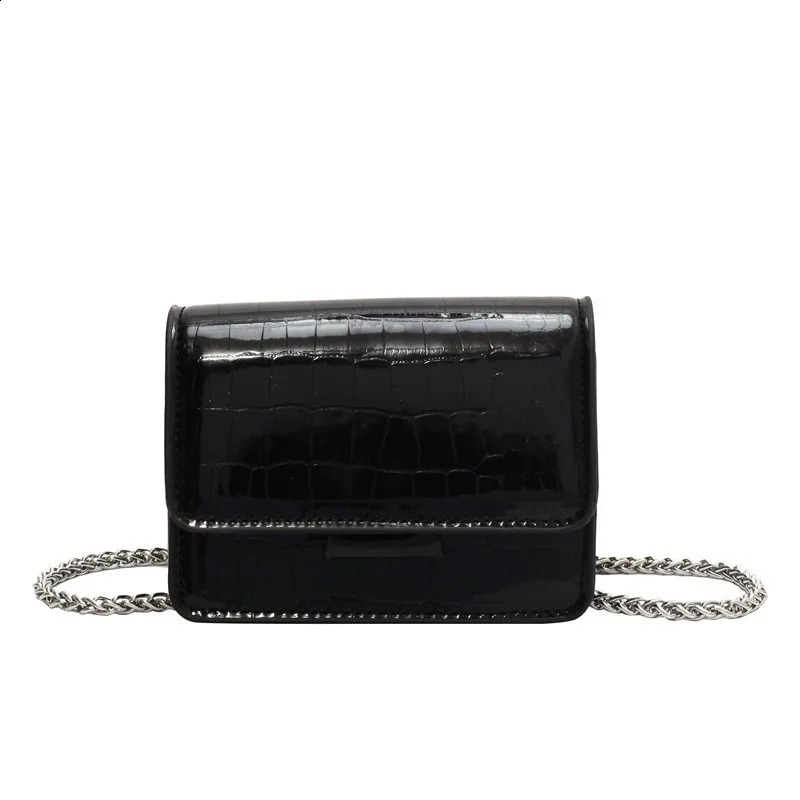 This Years Super Small Bag 2023 Summer Versatile Chain Messenger Fashion Mini Square Sling y240826