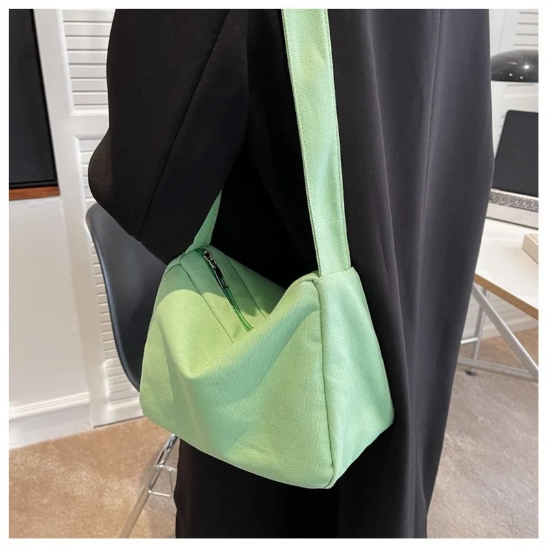 Large-capacity Shoulder Bag 2022 New Women's Fashion Simple Commuter Messenger Tote Bag